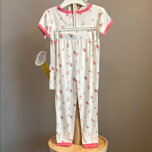 NWT Milkberry Toddler Girl Bamboo Pajamas - White with Pink Strawberry Print 4T - Picture 6 of 6